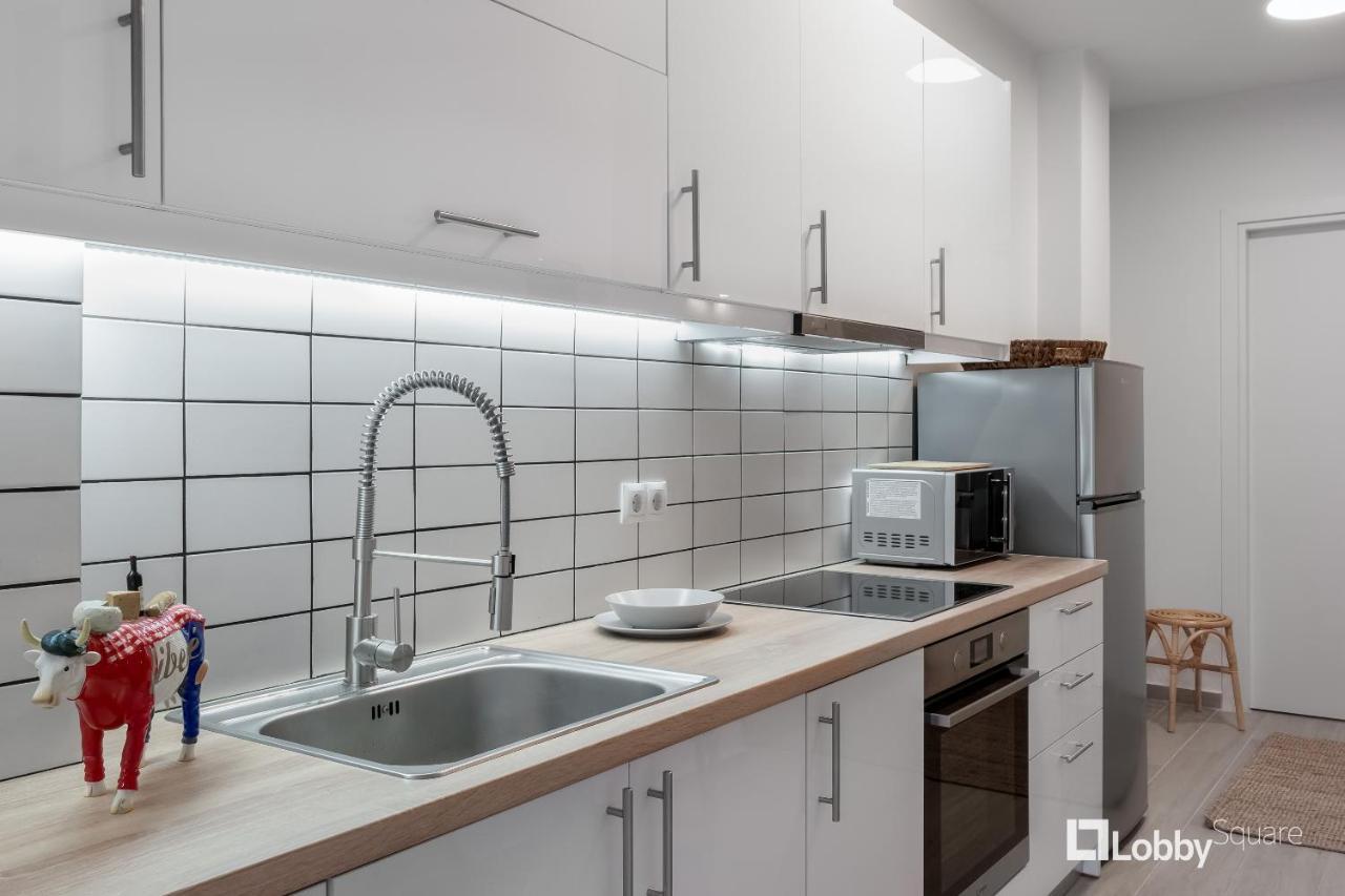 Aether Apartment By Lobbysquare Atenas Exterior foto